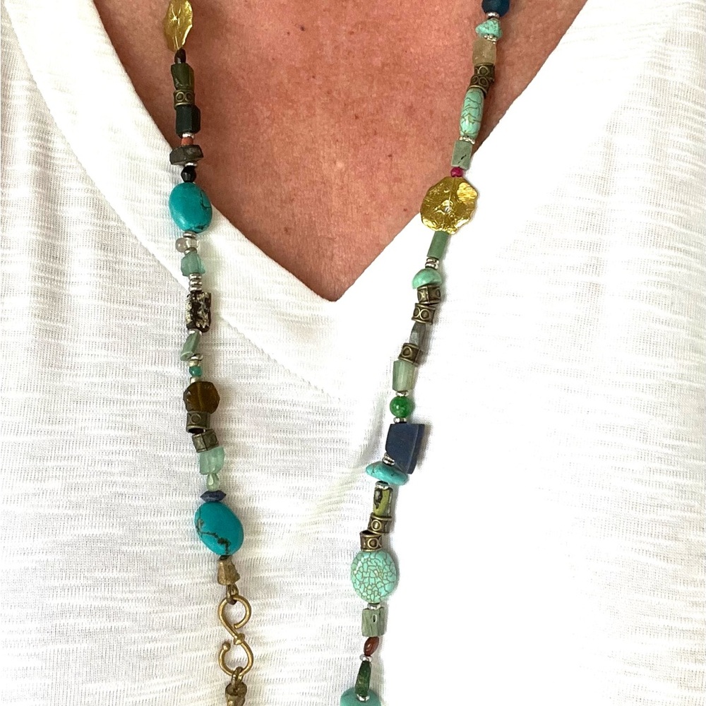Long strand of new and vintage beads - Picture 4 of 4